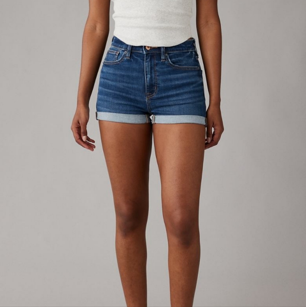 AEO Super Hi-rise Shortie. Dark Wash (size 6)